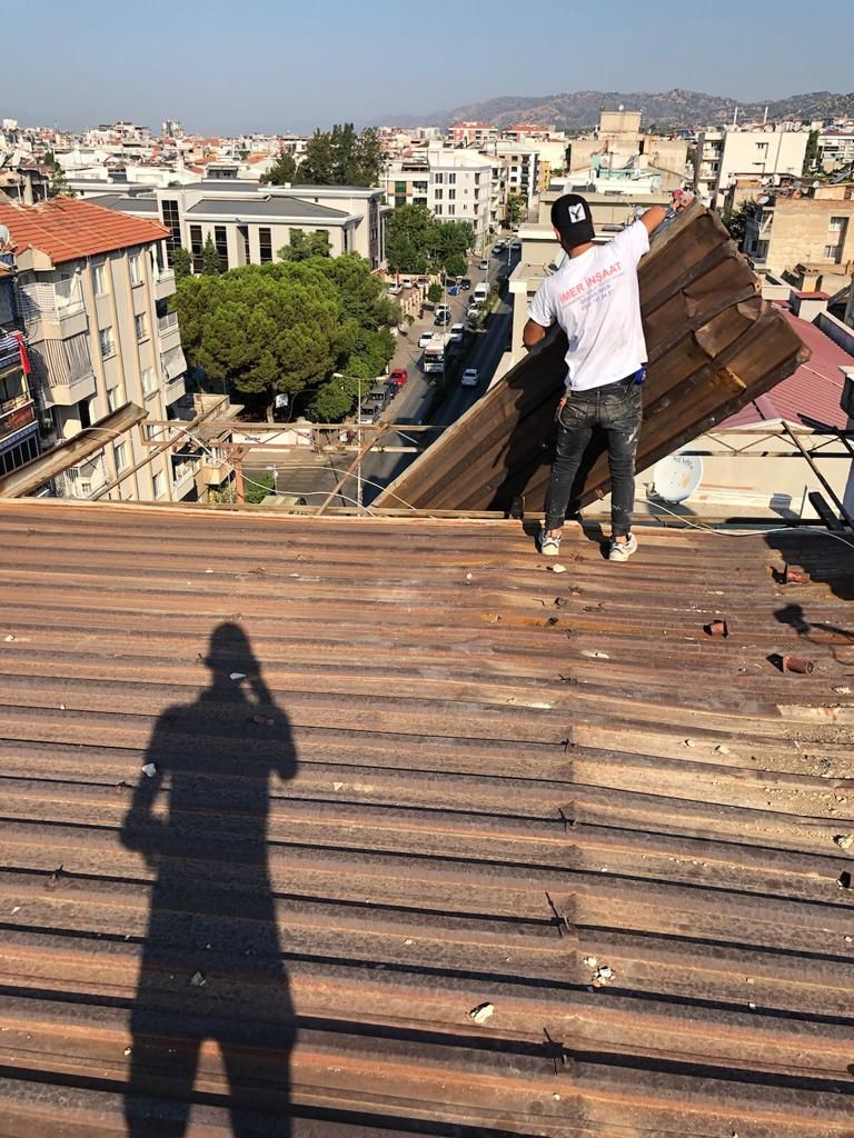 Çatı yenileme çalışması